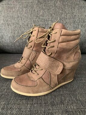 Y2K Nevada Taupe Suede Wedge Sneaker Booties